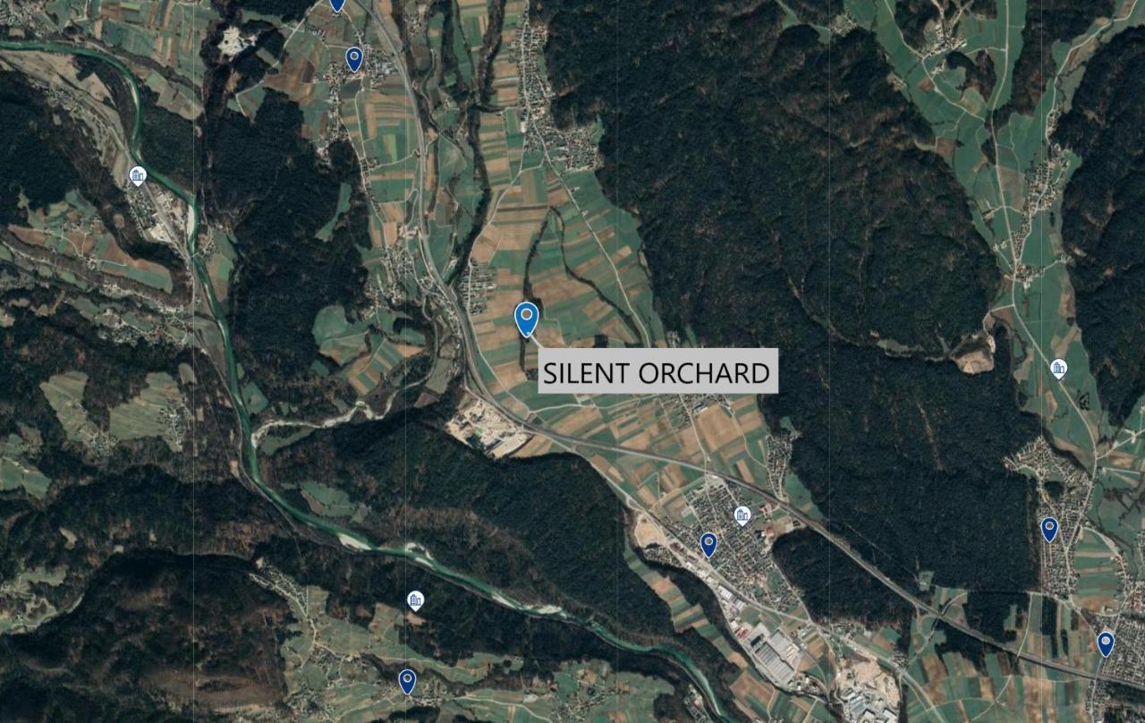 Villa Silent Orchard Naklo Esterno foto