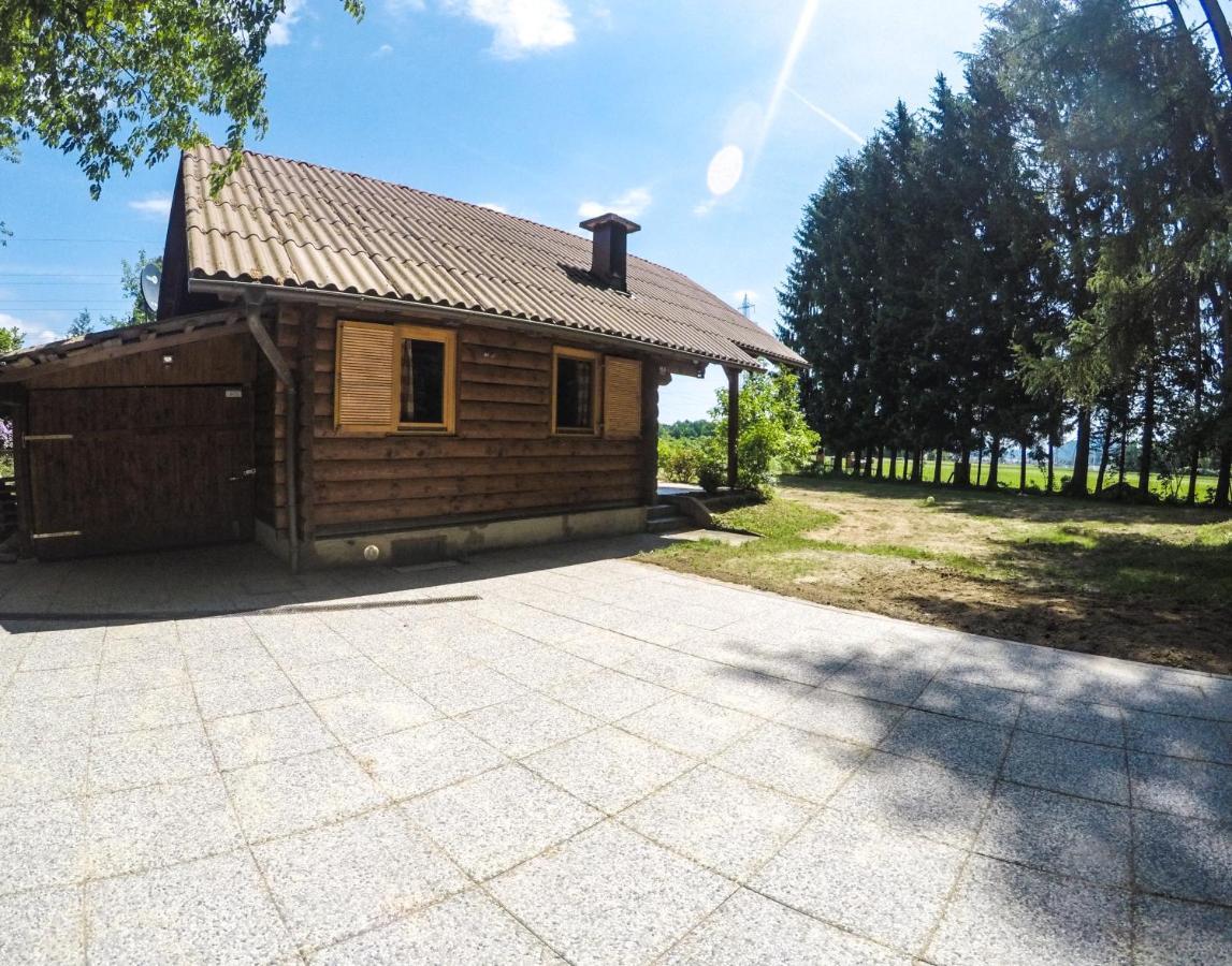 Villa Silent Orchard Naklo Esterno foto